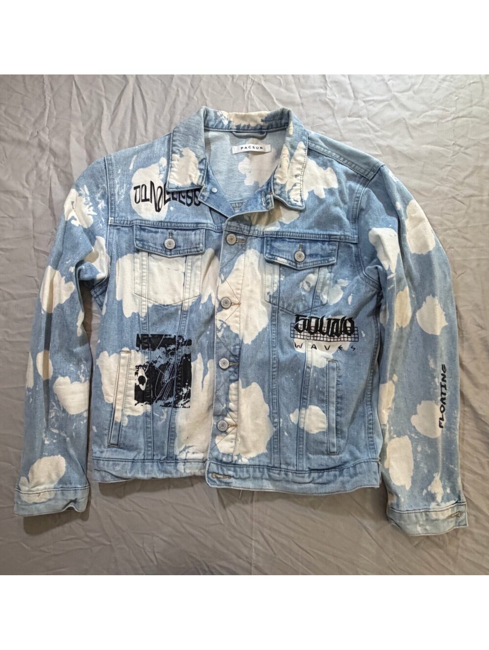 PacSun Men’s Medium Bleach Splatter Graphic Denim Trucker Jacket Blue Streetwear